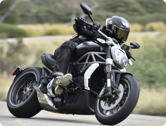 Ducati XDIAVEL S-73